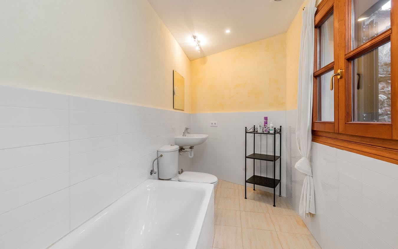 2 slaapkamer Huis te koop in Fornalutx - € 650.000 (Ref: 9450518)