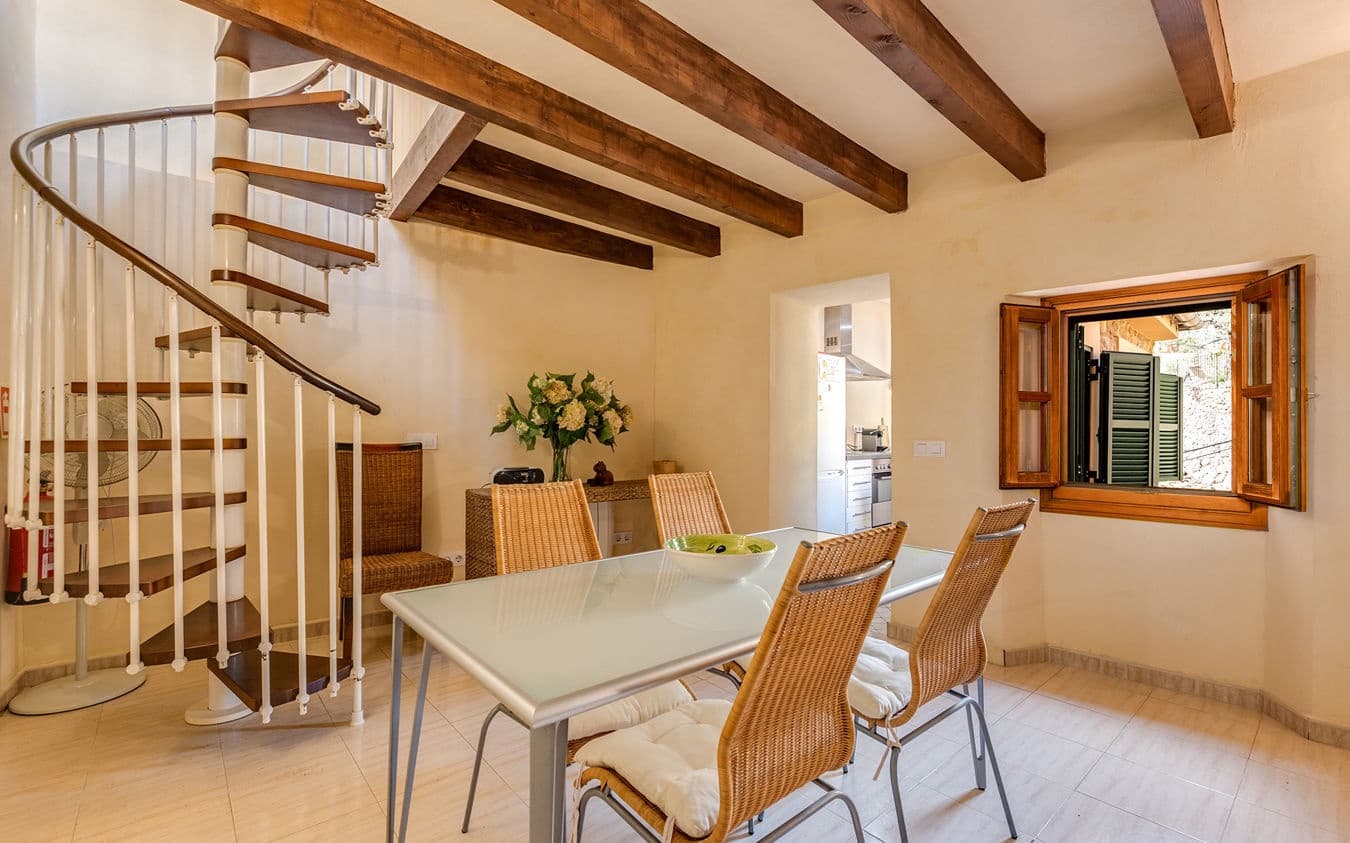 2 slaapkamer Huis te koop in Fornalutx - € 650.000 (Ref: 9450518)