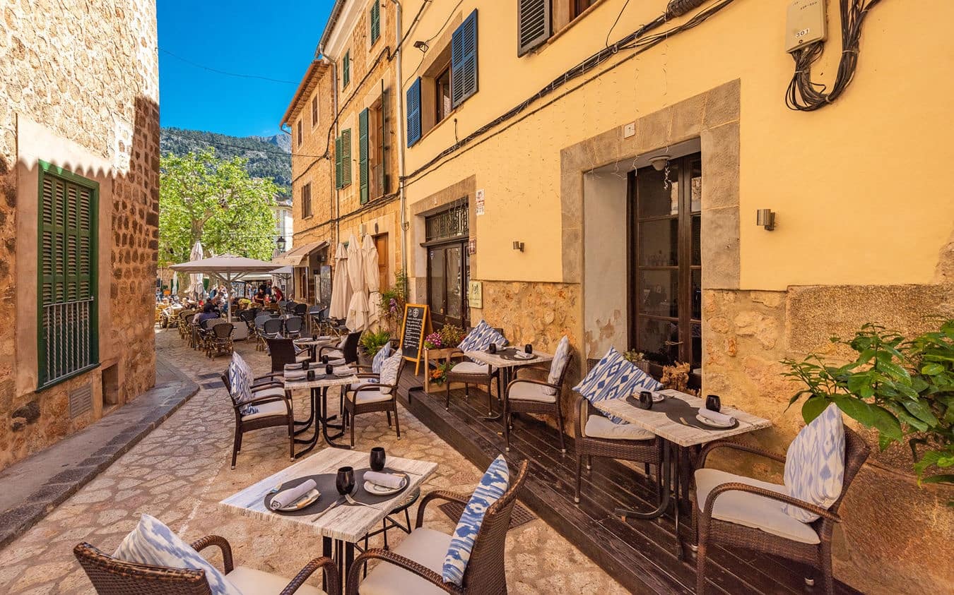 2 slaapkamer Huis te koop in Fornalutx - € 650.000 (Ref: 9450518)