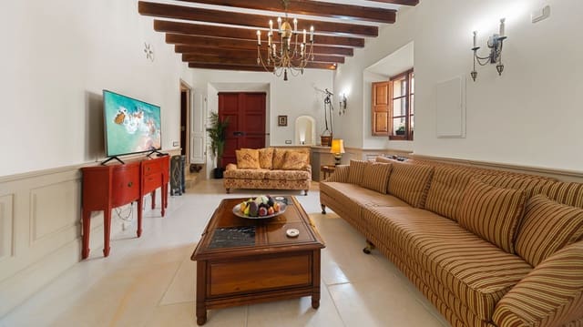 4 makuuhuone Omakotitalo myytävänä paikassa Calvià Pueblo, Calvià mukana uima-altaan 
autotalli - 1 795 000 € (Ref: 9450519)