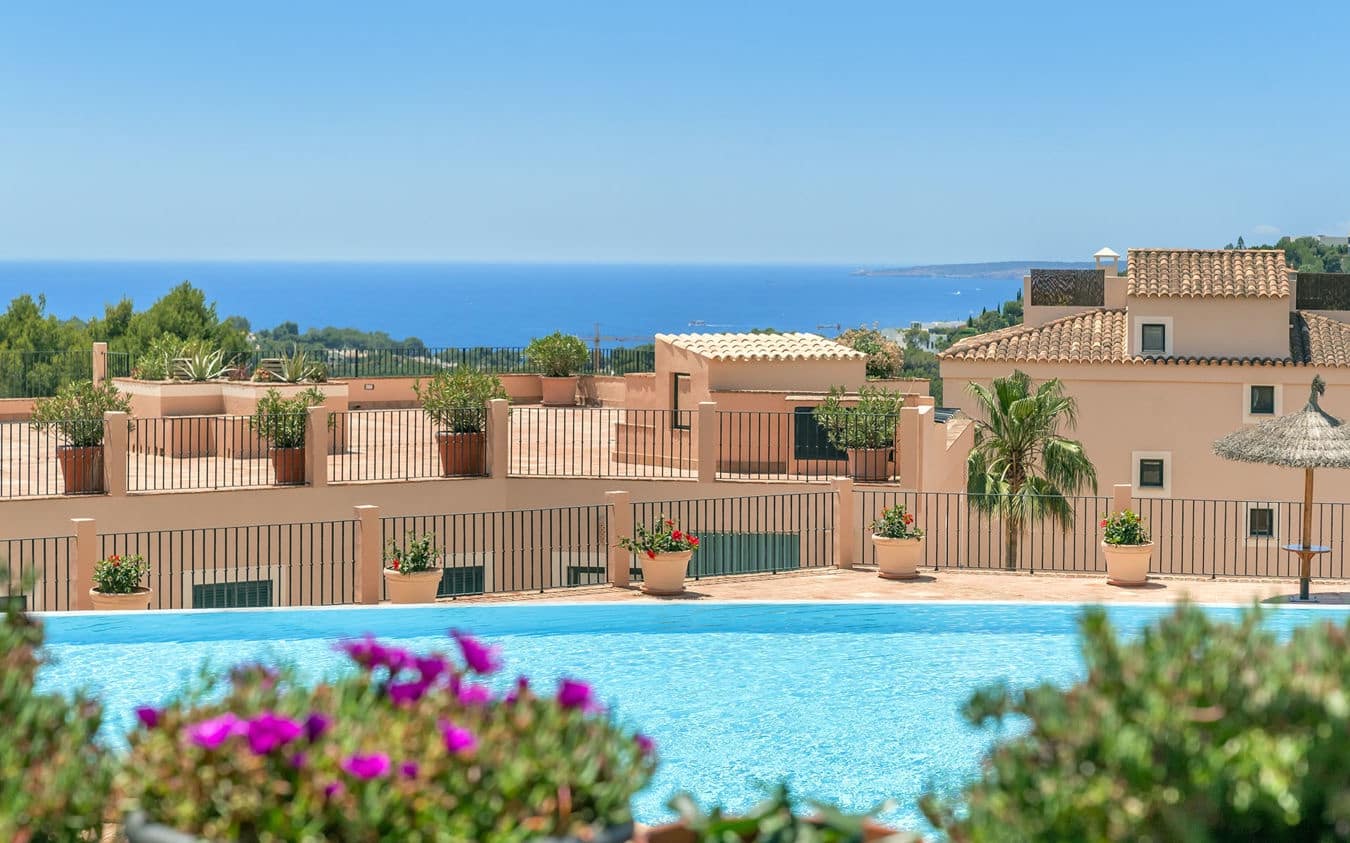 4 bedroom Apartment for sale in Bendinat with pool garage - € 2,690,000 (Ref: 9450520)