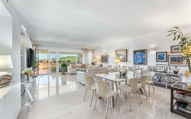 4 bedroom Apartment for sale in Bendinat, Calvià with pool garage - € 2,690,000 (Ref: 9450520)