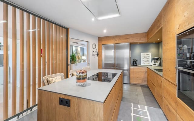 4 bedroom Apartment for sale in Bendinat, Calvià with pool garage - € 2,690,000 (Ref: 9450520)