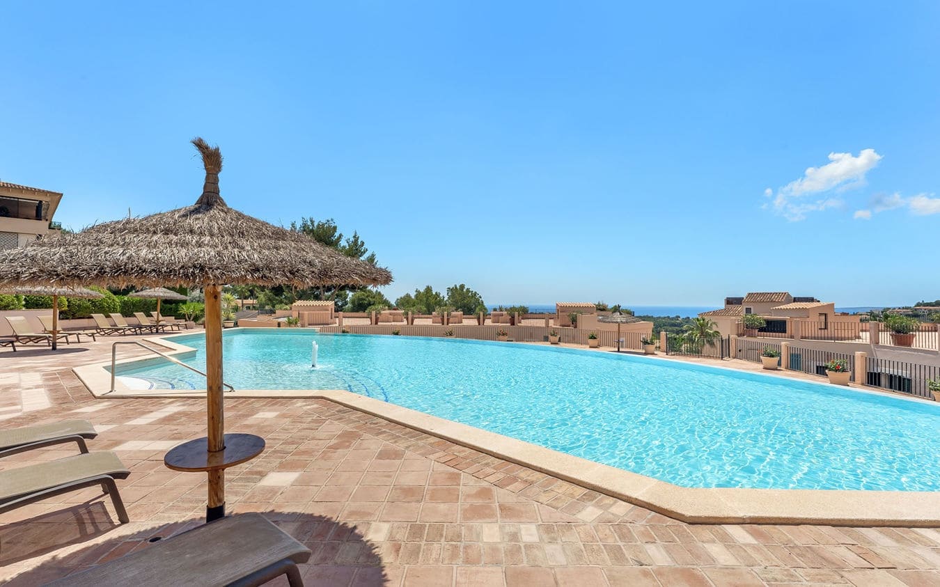 4 bedroom Apartment for sale in Bendinat with pool garage - € 2,690,000 (Ref: 9450520)