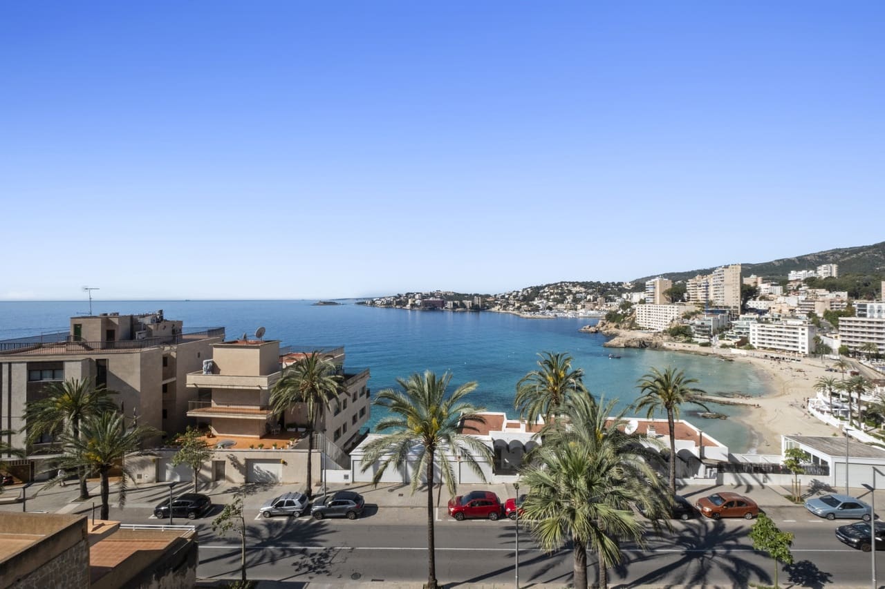 3 slaapkamer Appartement te koop in Cala Mayor met garage - € 1.690.000 (Ref: 9450523)
