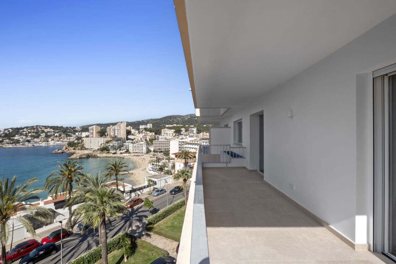3 slaapkamer Appartement te koop in Cala Mayor met garage - € 1.690.000 (Ref: 9450523)