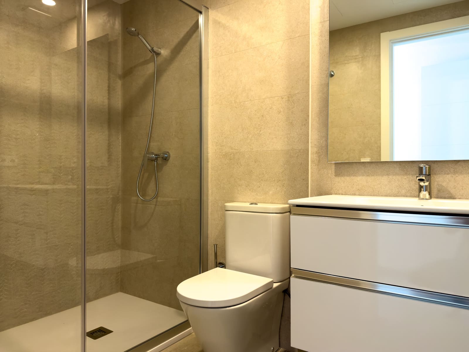 2 soverom Leilighet til salgs i Cala Ratjada med svømmebasseng garasje - € 395 000 (Ref: 9450525)