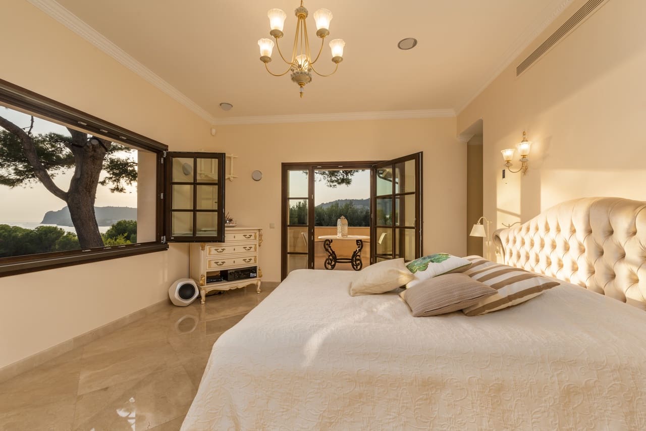 6 Zimmer Villa zu verkaufen in Peguera / Paguera mit Pool Garage - 4.700.000 € (Ref: 9450529)