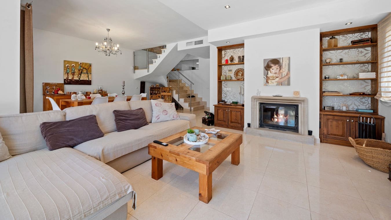 3 sovrum Semi-fristående Villa till salu i Puig de Ros med pool garage - 1 090 000 € (Ref: 9450530)