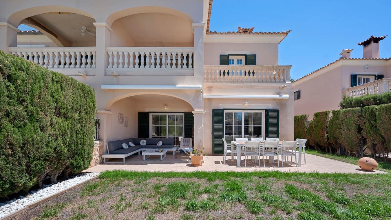 3 sovrum Semi-fristående Villa till salu i Puig de Ros med pool garage - 1 090 000 € (Ref: 9450530)