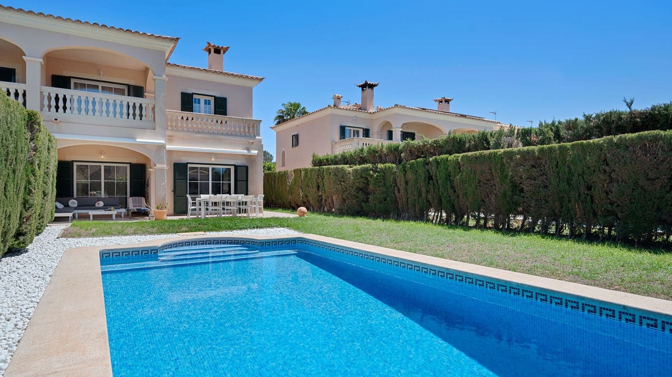 3 sovrum Semi-fristående Villa till salu i Puig de Ros med pool garage - 1 090 000 € (Ref: 9450530)