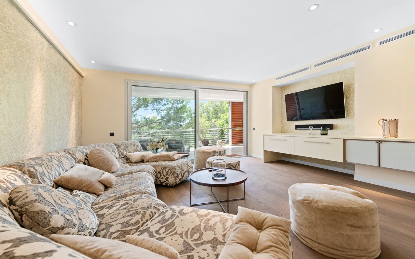 3 sypialnia Penthouse na sprzedaż w Bendinat z basenem garażem - 2 250 000 € (Ref: 9450567)