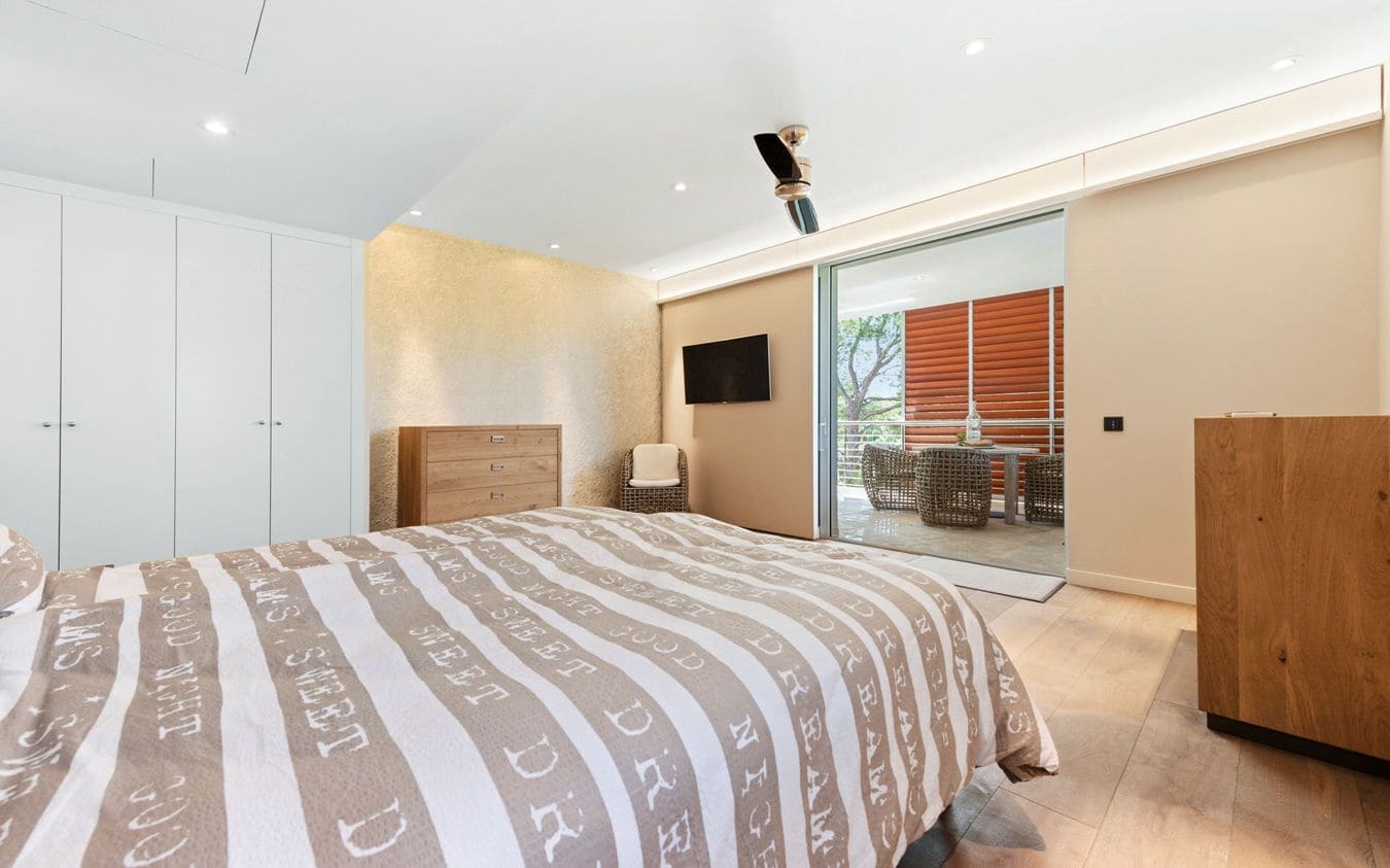 3 sypialnia Penthouse na sprzedaż w Bendinat z basenem garażem - 2 250 000 € (Ref: 9450567)