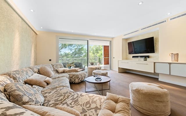 3 sypialnia Penthouse na sprzedaż w Bendinat, Calvià z basenem garażem - 2 250 000 € (Ref: 9450567)