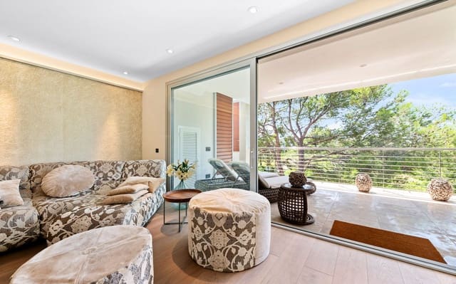 3 sypialnia Penthouse na sprzedaż w Bendinat, Calvià z basenem garażem - 2 250 000 € (Ref: 9450567)