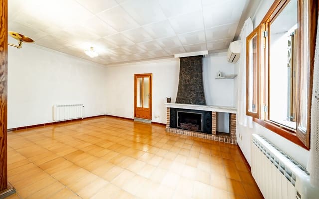 4 Zimmer Haus zu verkaufen in L'Arraco / S'Arraco, Andratx mit Garage - 640.000 € (Ref: 9450569)