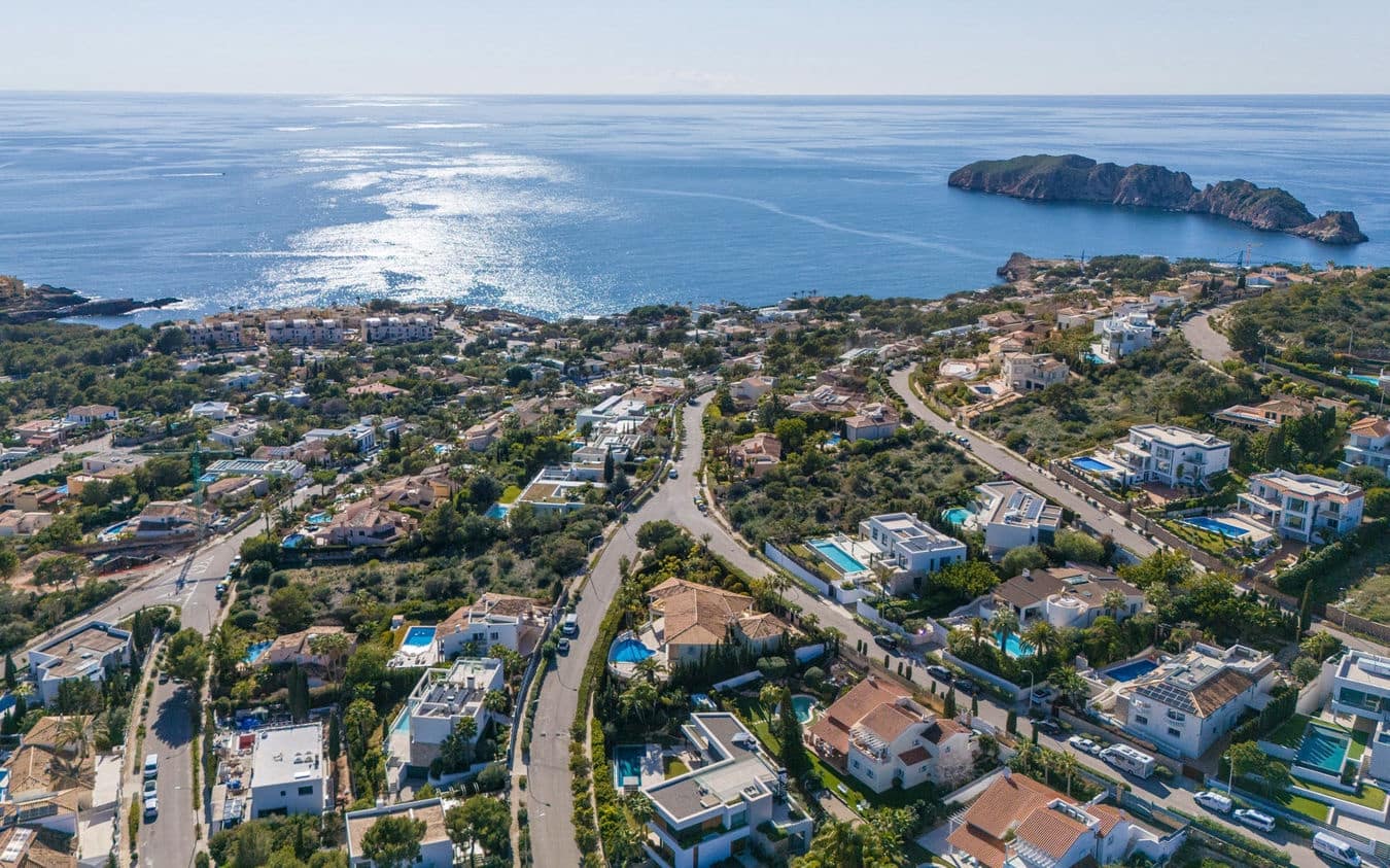 6 sypialnia Willa na sprzedaż w Santa Ponsa z basenem garażem - 2 750 000 € (Ref: 9450859)