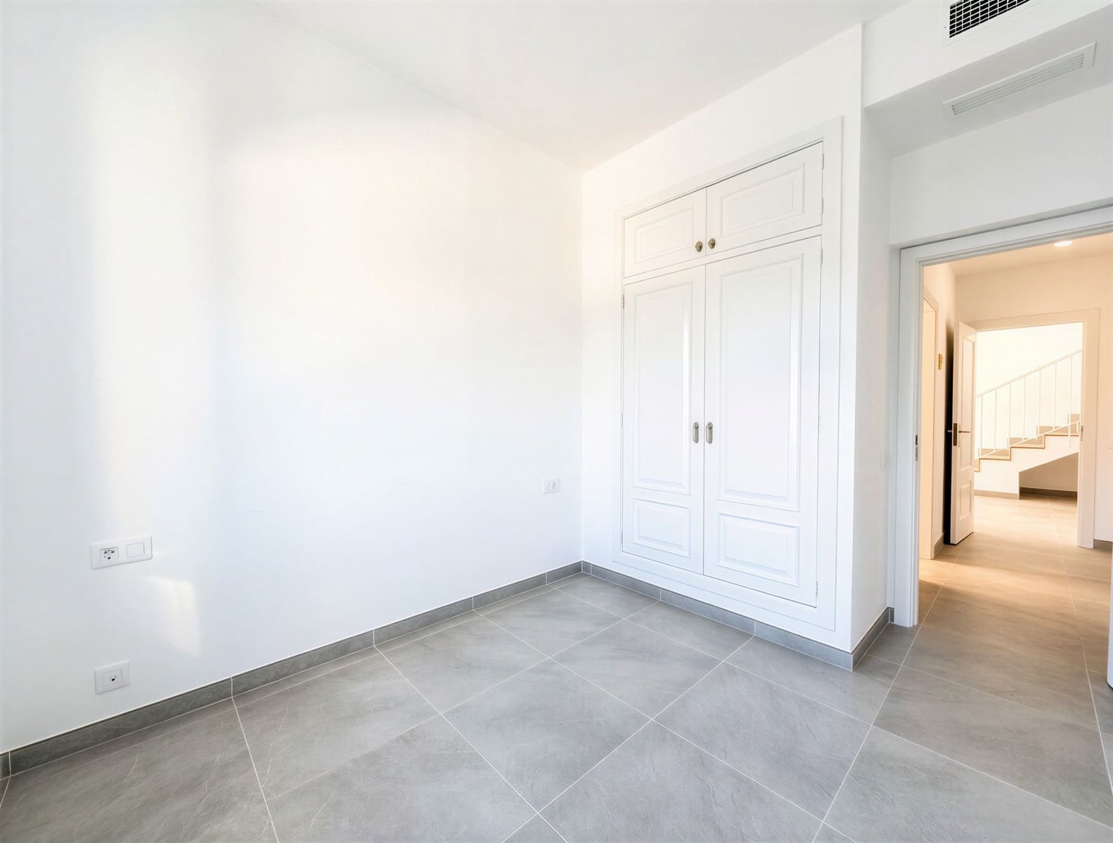 6 sypialnia Willa na sprzedaż w Santa Ponsa z basenem garażem - 2 750 000 € (Ref: 9450859)