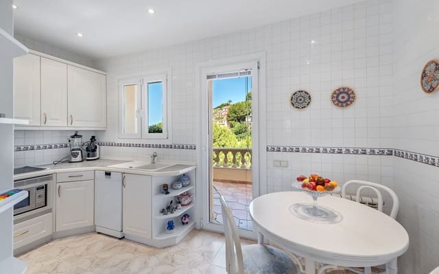 4 camera da letto Villa in vendita in Costa de la Calma, Calvià con piscina garage - 2.550.000 € (Rif: 9453631)