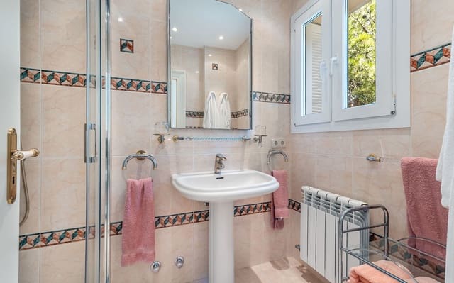 4 camera da letto Villa in vendita in Costa de la Calma, Calvià con piscina garage - 2.550.000 € (Rif: 9453631)