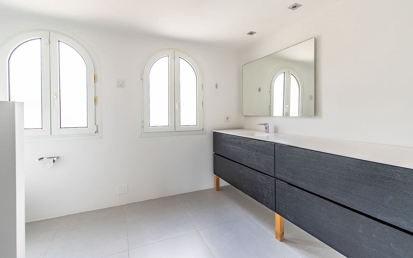 5 bedroom Villa for sale in Puerto de Andratx with pool garage - € 3,300,000 (Ref: 9453632)