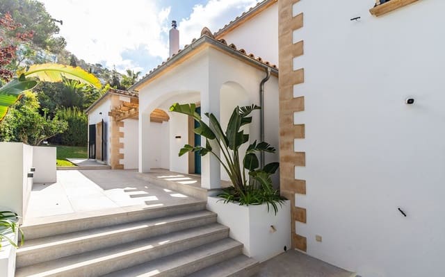 5 bedroom Villa for sale in Puerto de Andratx, Andratx with pool garage - € 3,300,000 (Ref: 9453632)