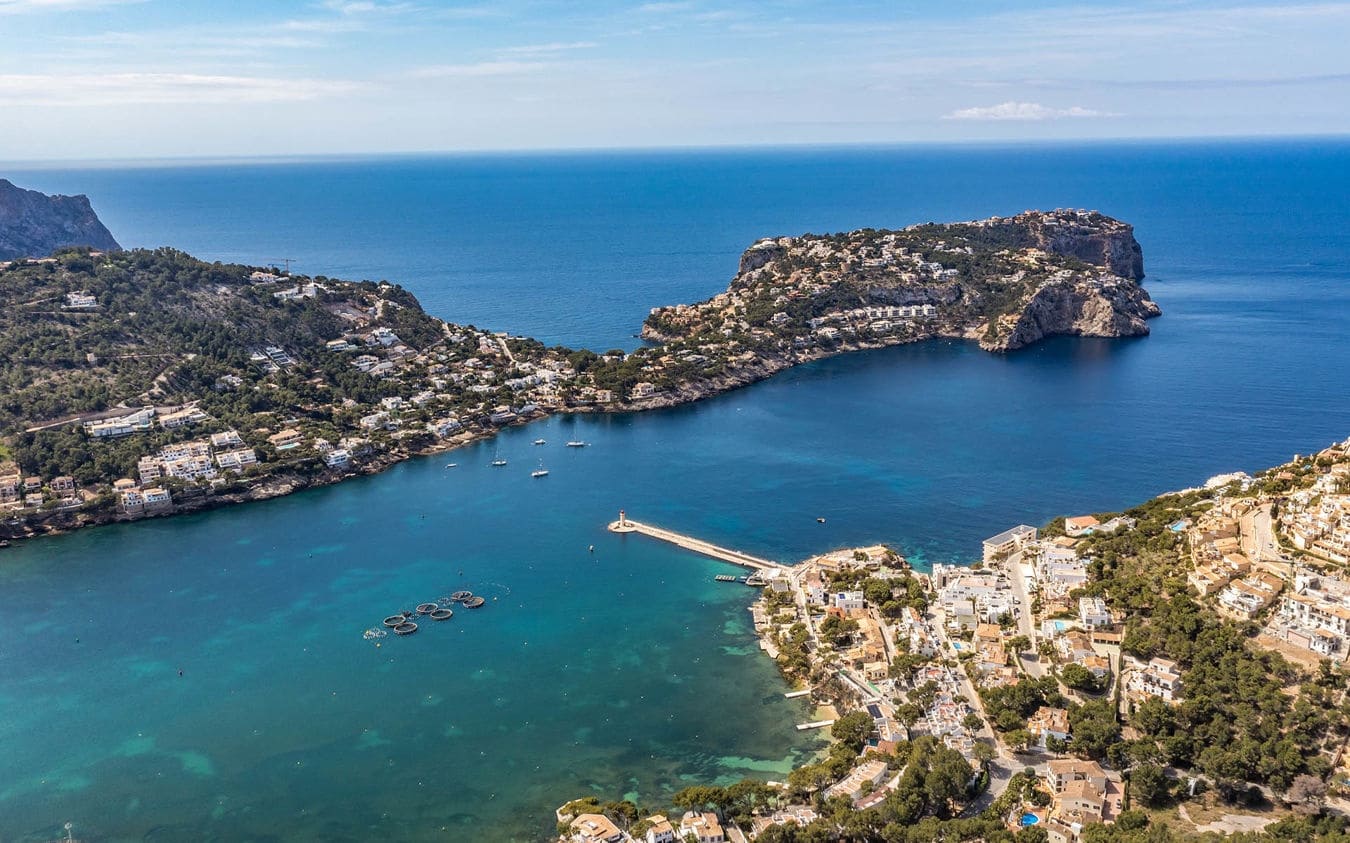 5 bedroom Villa for sale in Puerto de Andratx with pool garage - € 3,300,000 (Ref: 9453632)