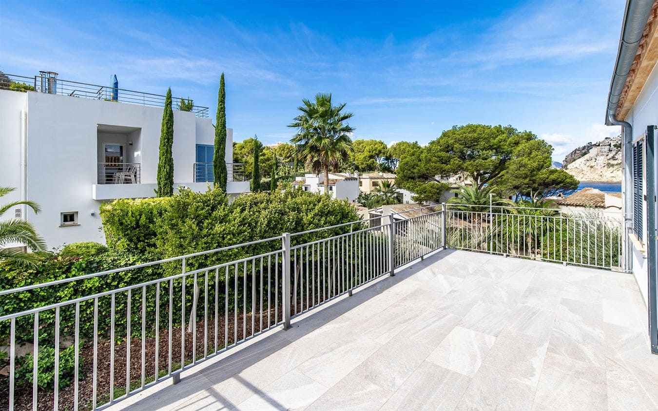 5 bedroom Villa for sale in Puerto de Andratx with pool garage - € 3,300,000 (Ref: 9453632)