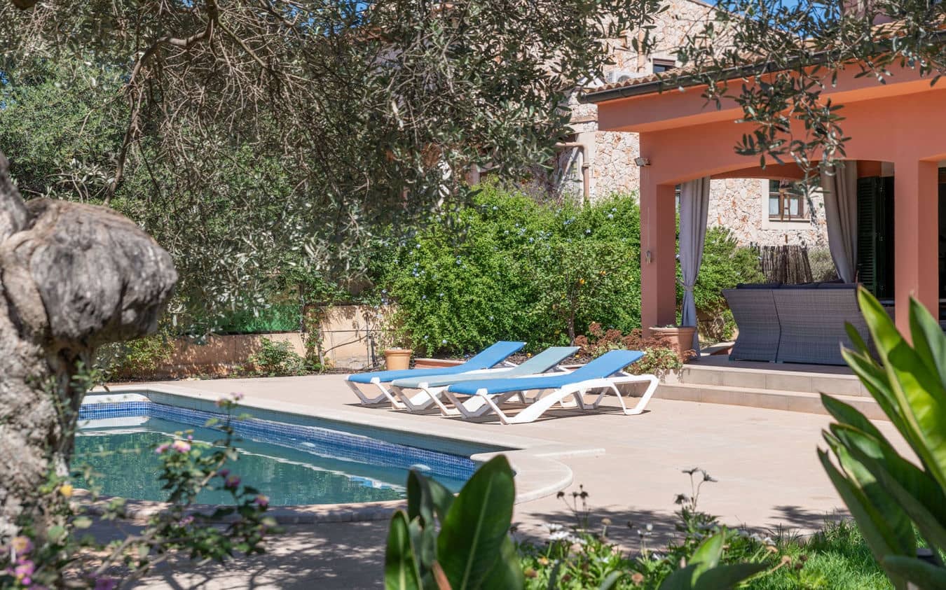 5 bedroom Villa for sale in Sa Cabaneta / La Cabaneta with pool garage - € 1,500,000 (Ref: 9454721)