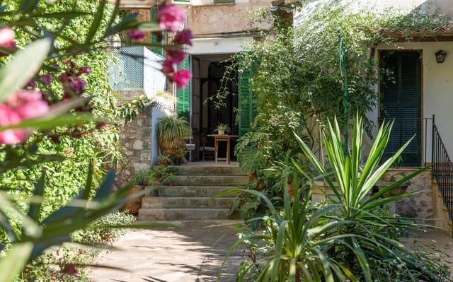 6 quarto Casa em Banda para venda em Sóller com garagem - 1 890 000 € (Ref: 9459468)