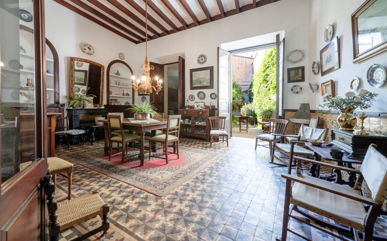 6 bedroom Townhouse for sale in Soller with garage - € 1,890,000 (Ref: 9459468)