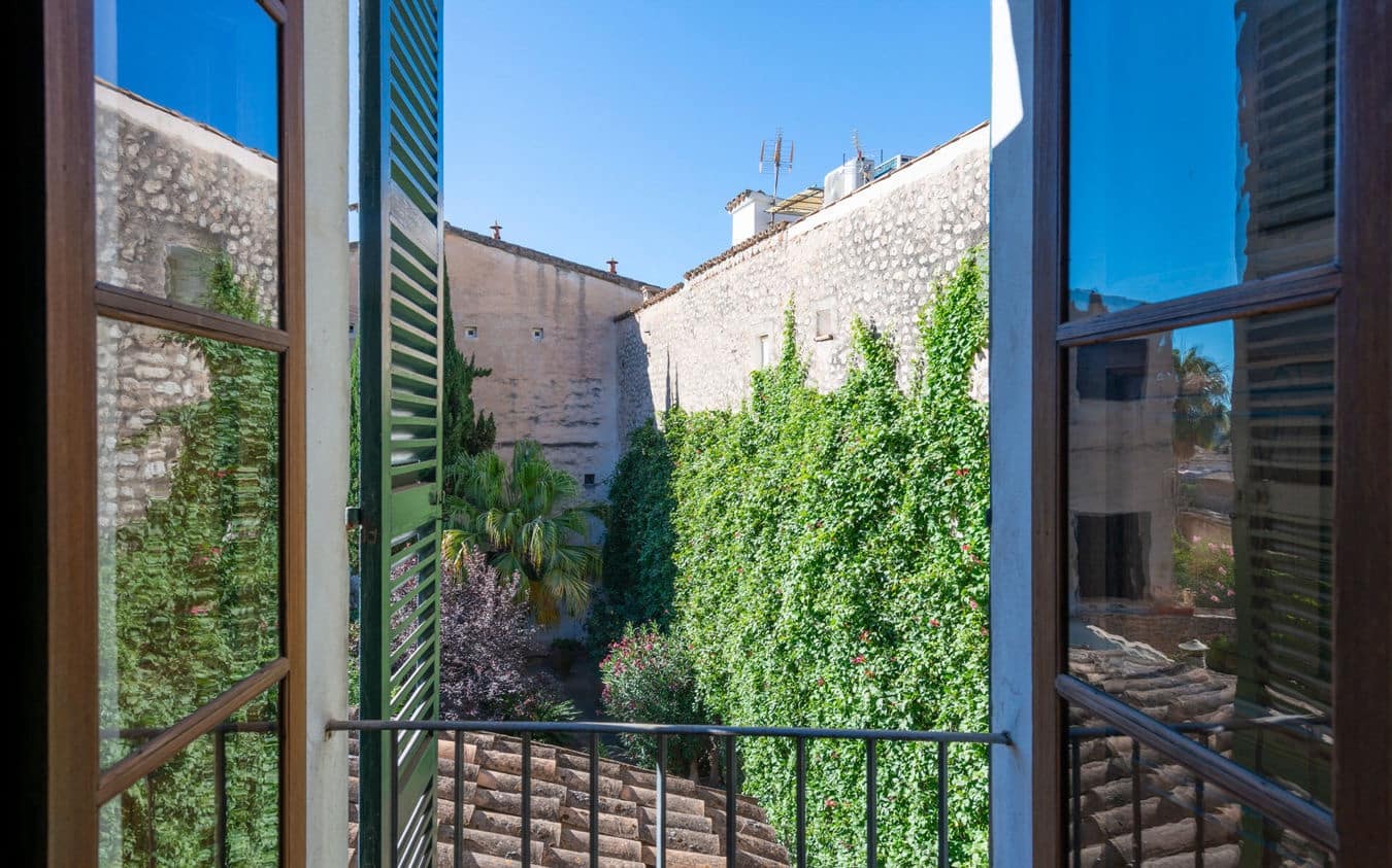 6 bedroom Townhouse for sale in Soller with garage - € 1,890,000 (Ref: 9459468)