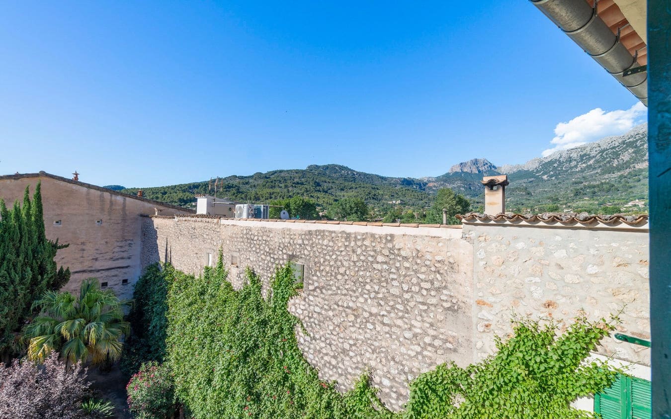 6 bedroom Townhouse for sale in Soller with garage - € 1,890,000 (Ref: 9459468)