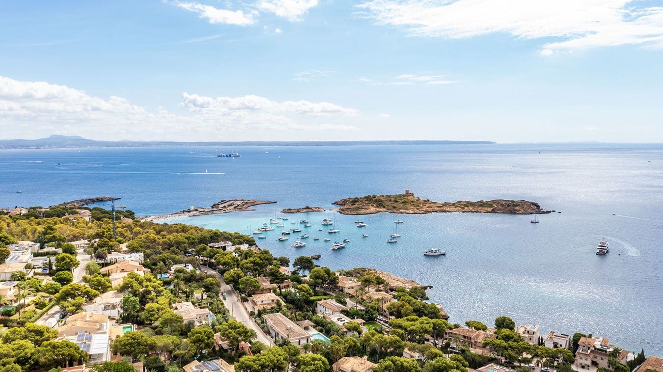 Undeveloped Land for sale in Bendinat - € 3,100,000 (Ref: 9459698)