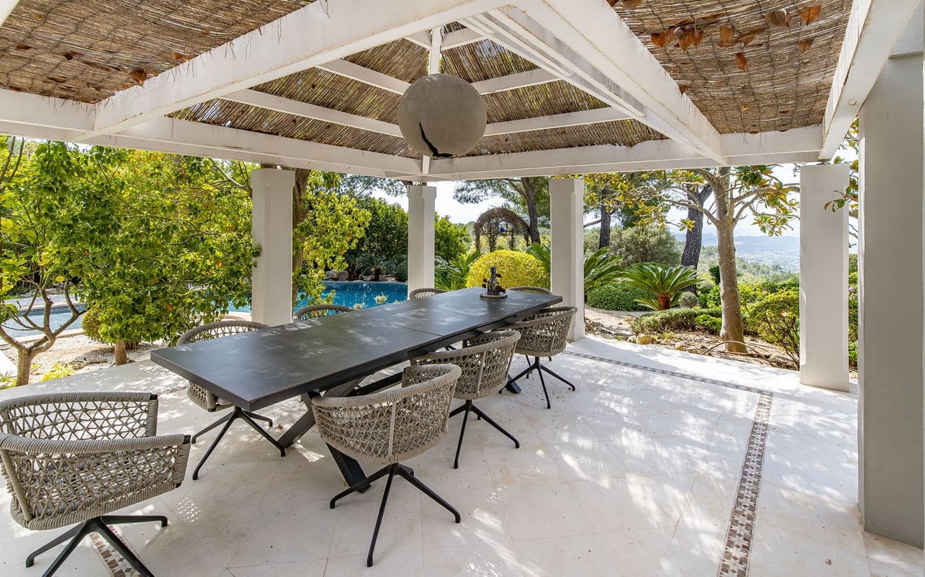 4 bedroom Villa for sale in Calvia with pool garage - € 6,800,000 (Ref: 9460613)