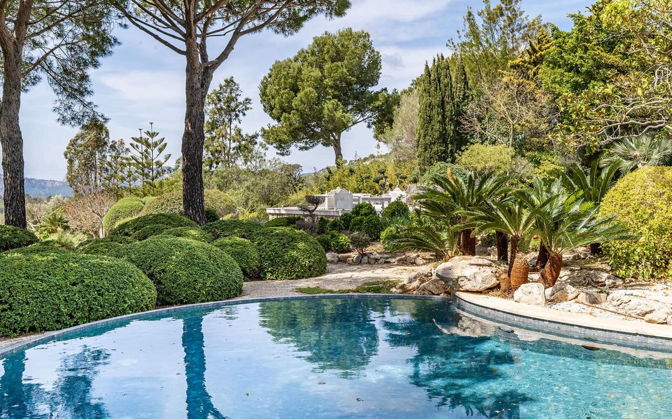 4 bedroom Villa for sale in Calvia with pool garage - € 6,800,000 (Ref: 9460613)