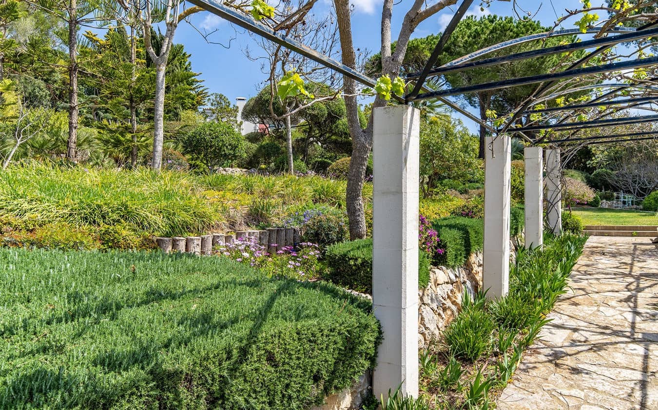 4 bedroom Villa for sale in Calvia with pool garage - € 6,800,000 (Ref: 9460613)