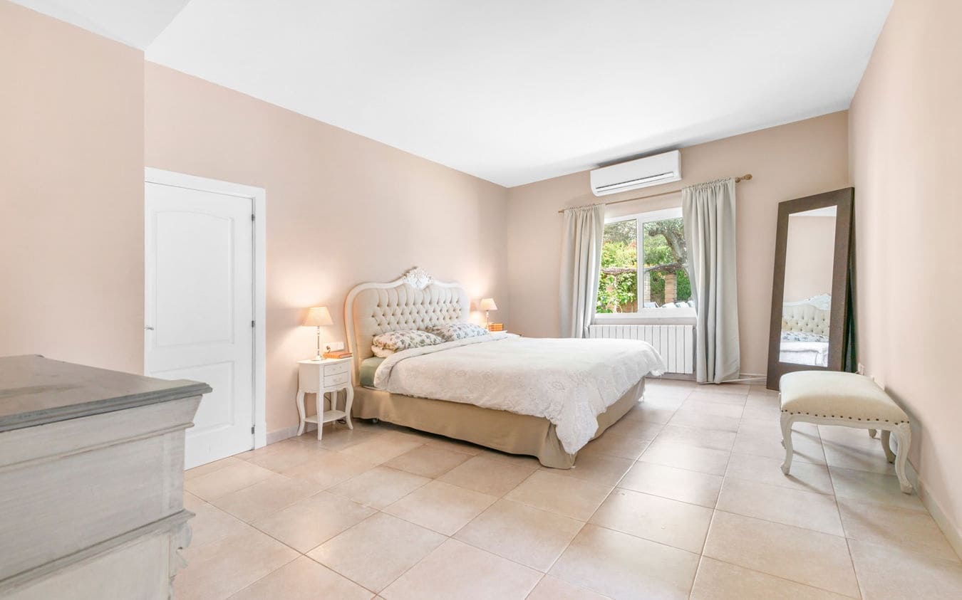 4 makuuhuone Huvila myytävänä paikassa Santa Ponsa mukana uima-altaan 
autotalli - 2 800 000 € (Ref: 9462655)