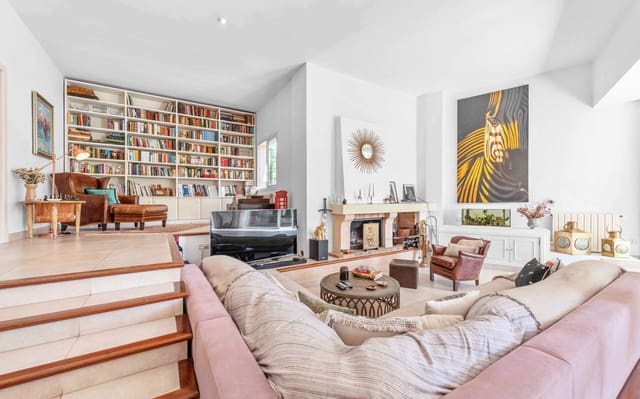 4 makuuhuone Huvila myytävänä paikassa Santa Ponsa, Calvià mukana uima-altaan 
autotalli - 2 800 000 € (Ref: 9462655)