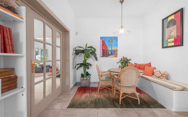 4 makuuhuone Huvila myytävänä paikassa Santa Ponsa, Calvià mukana uima-altaan 
autotalli - 2 800 000 € (Ref: 9462655)