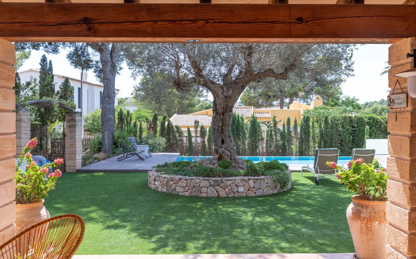 4 makuuhuone Huvila myytävänä paikassa Santa Ponsa mukana uima-altaan 
autotalli - 2 800 000 € (Ref: 9462655)
