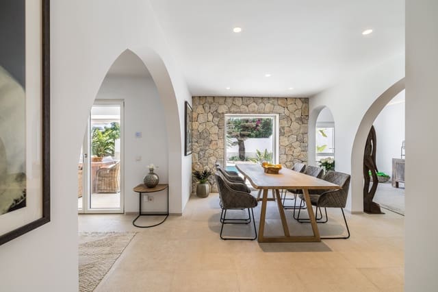 3 Zimmer Villa zu verkaufen in Sol de Mallorca, Calvià mit Pool Garage - 2.250.000 € (Ref: 9462787)