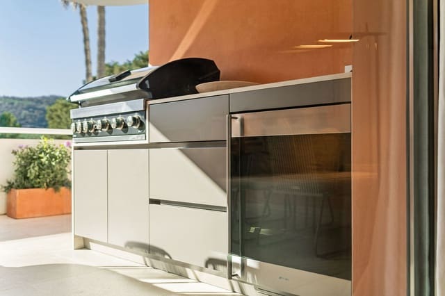 3 bedroom Apartment for sale in Bendinat, Calvià with pool - € 1,495,000 (Ref: 9464876)