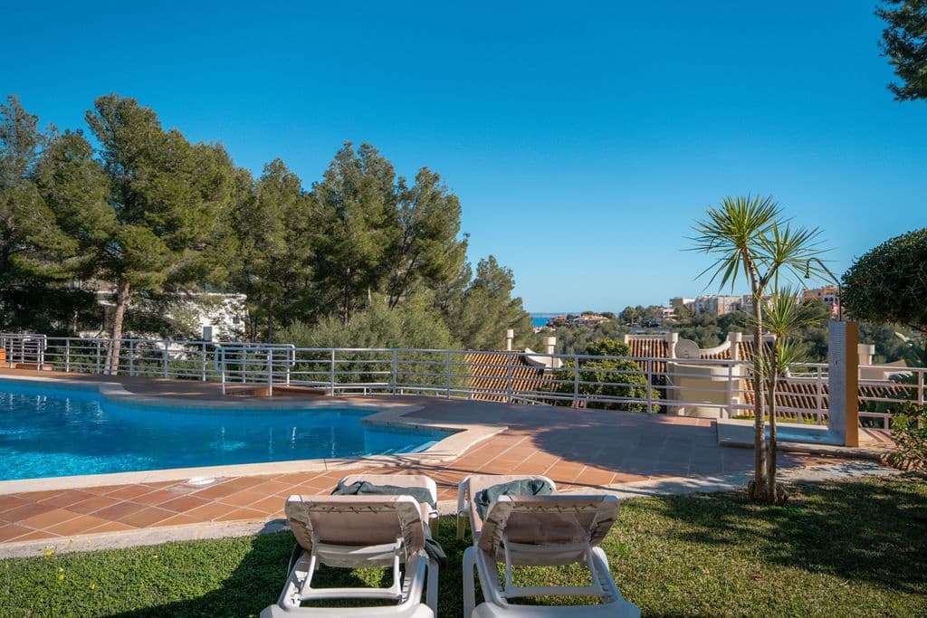3 bedroom Apartment for sale in Bendinat with pool - € 1,495,000 (Ref: 9464876)