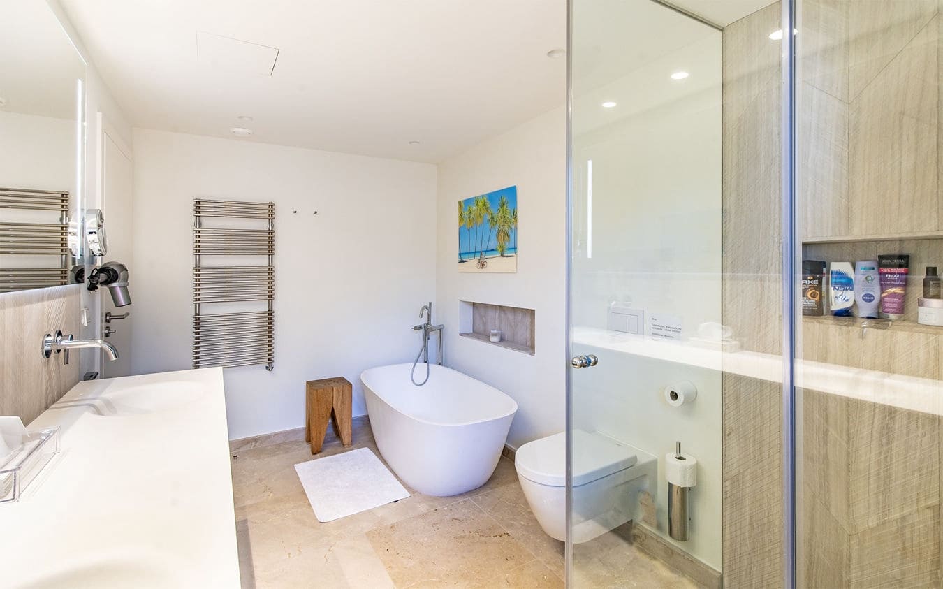 6 soveværelse Villa til salg i Santa Ponsa med swimmingpool garage - € 3.950.000 (Ref: 9465743)