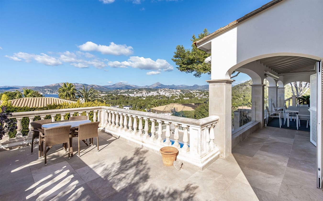 6 soveværelse Villa til salg i Santa Ponsa med swimmingpool garage - € 3.950.000 (Ref: 9465743)