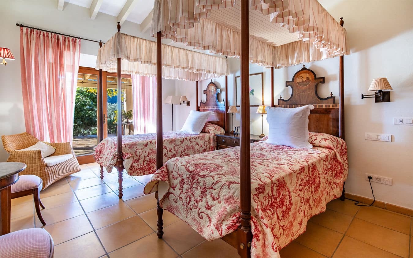 Finca/Casa Rural de 4 habitaciones en Valldemosa en venta con piscina garaje - 7.000.000 € (Ref: 9467776)