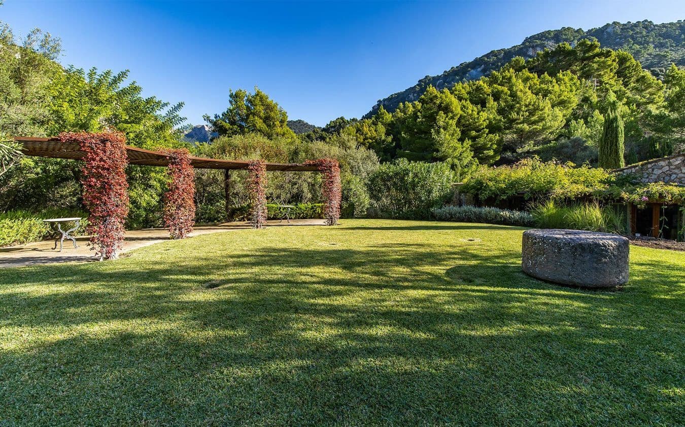 Finca/Casa Rural de 4 habitaciones en Valldemosa en venta con piscina garaje - 7.000.000 € (Ref: 9467776)