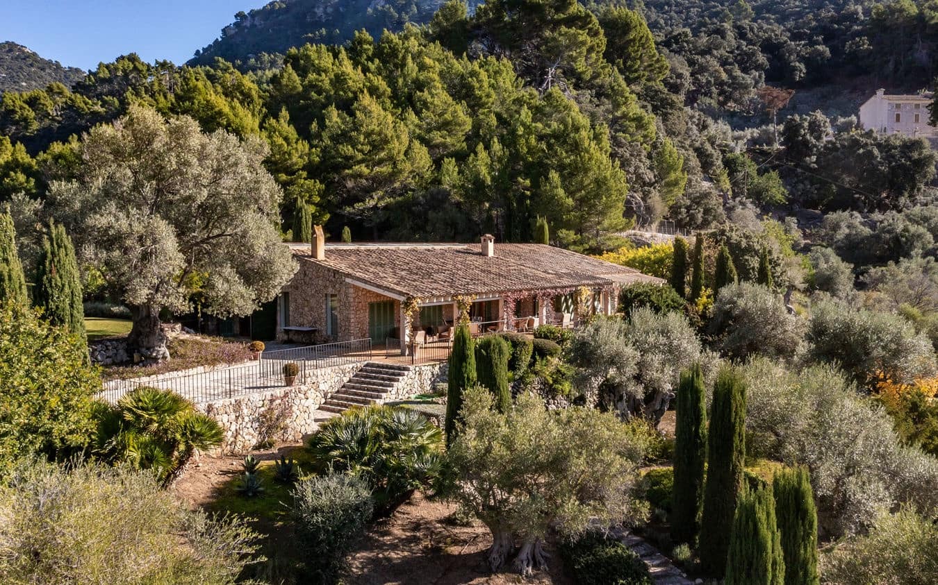 Finca/Casa Rural de 4 habitaciones en Valldemosa en venta con piscina garaje - 7.000.000 € (Ref: 9467776)