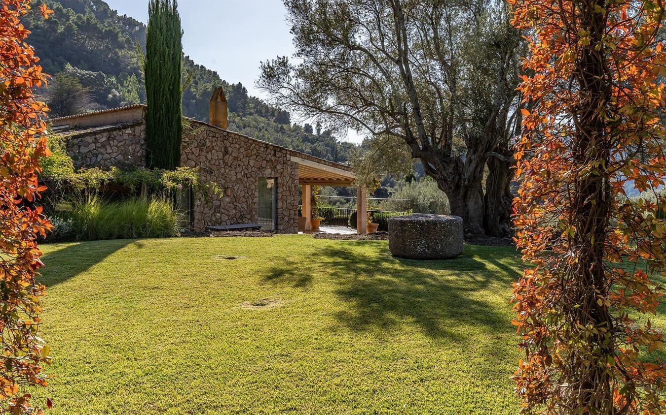 Finca/Casa Rural de 4 habitaciones en Valldemosa en venta con piscina garaje - 7.000.000 € (Ref: 9467776)